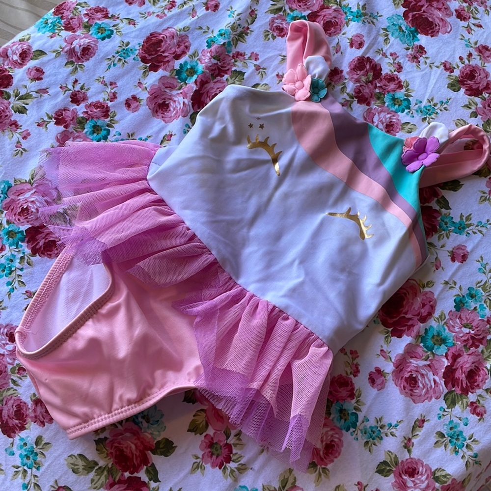 🌸 2/13$ 12 months a unicorn swimsuit one piece 2/13$